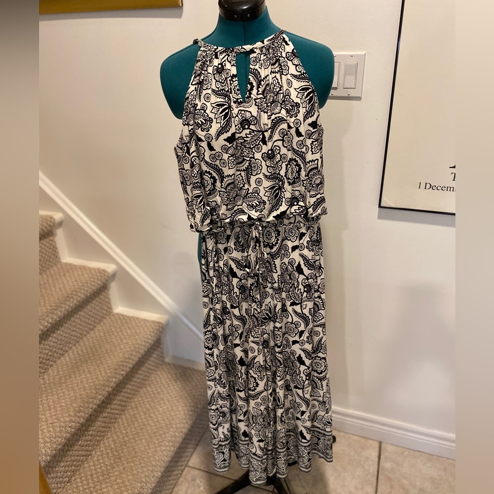 Maggie London (Melanie Lyne) black and white floral jumpsuit, size 10